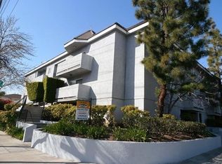 2901 W Victory Blvd APT G, Burbank, CA 91505