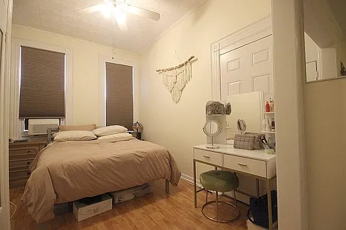 526 Adams St #1N Photo 1