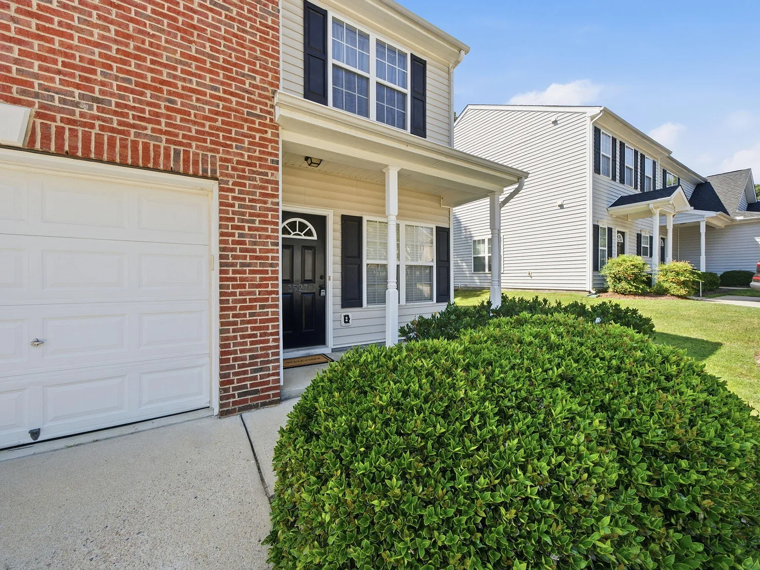 3 bed, 2.5 bath, $1,750 — Photo 4