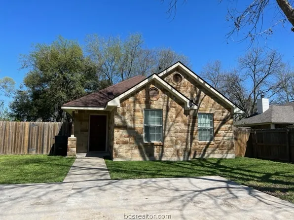 706 E 22nd St, Bryan, TX 77803