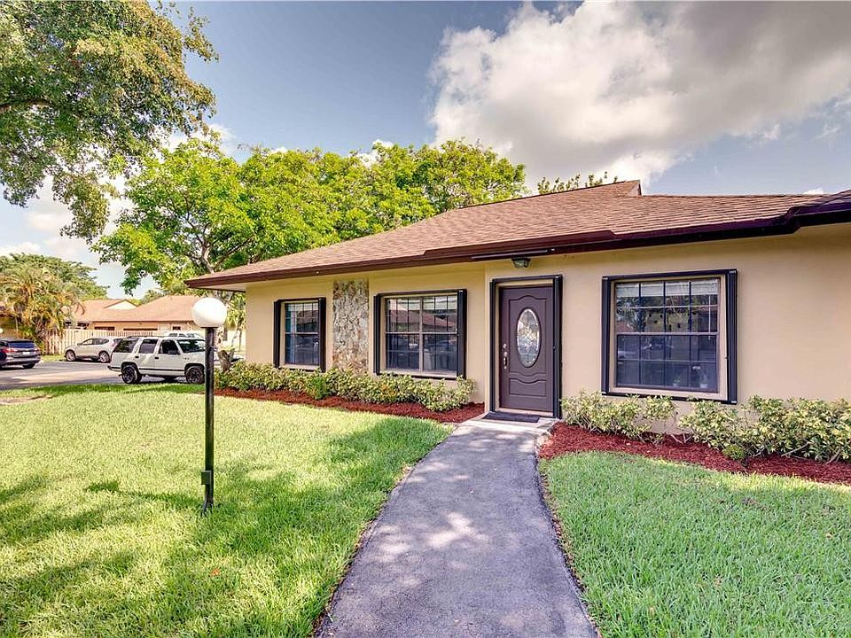 1st image of 7521 SW 28th Street #26