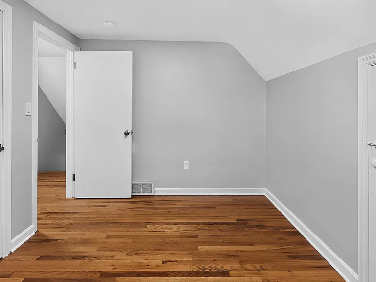 239 S Sparks St — Photo 20