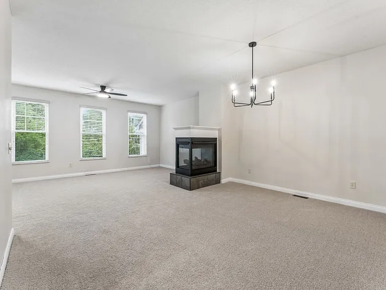 4127 Certaldo Dr — Photo 4