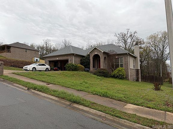 2nd image of 1901 Hidden Creek Dr