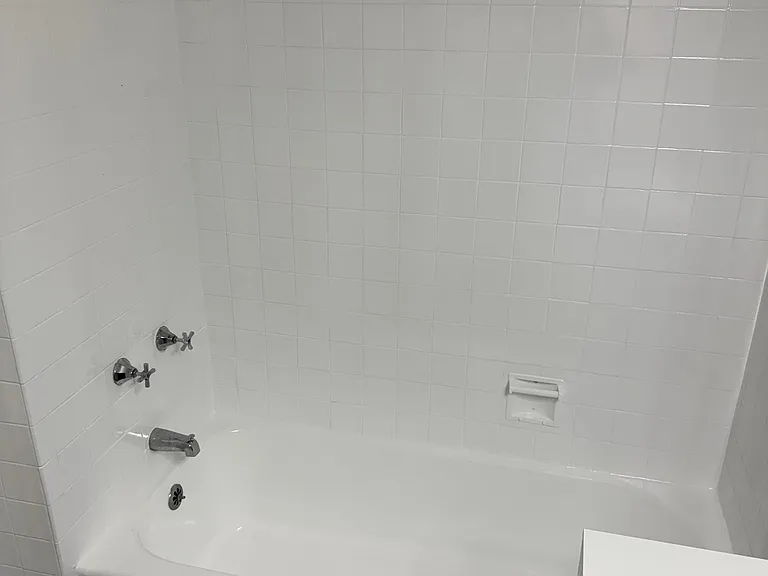 Frances Apartments — Photo 14