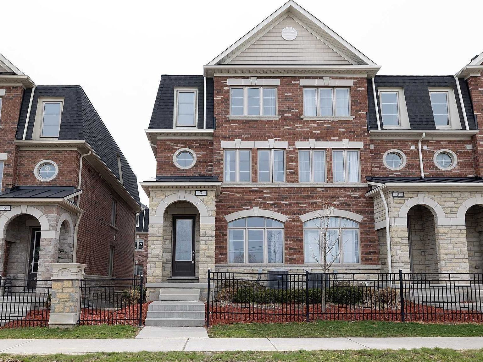 1331 Major Mackenzie Dr W 42, Vaughan, ON L6A 4W4 Zillow