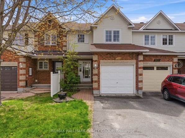 902 Paradise Cres, Ottawa, ON K4A 3S5