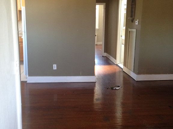 3rd image of 6559 N Mascher St #2