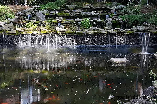 Rented by Duradox Management LLC | media 8