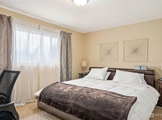 945 N 163rd St #945, Seattle, WA 98133