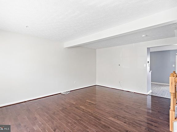 3rd image of 4948 Bristle Cone Cir