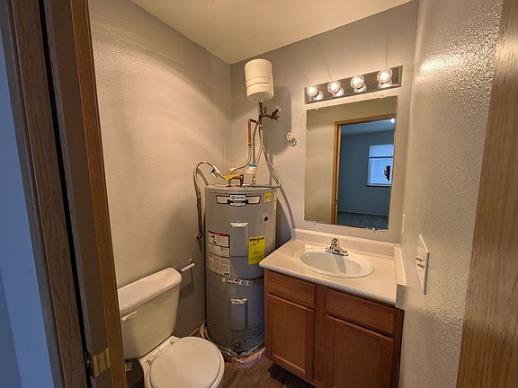 5th image of 4004 Northwest Ave Unit 310