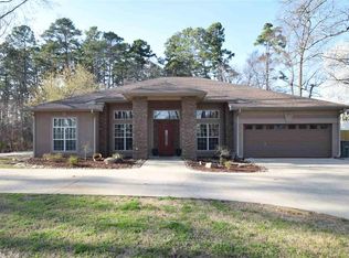 414 Peninsula Dr, Hot Springs, AR 71901