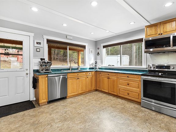 5th image of 112 Walker Rd