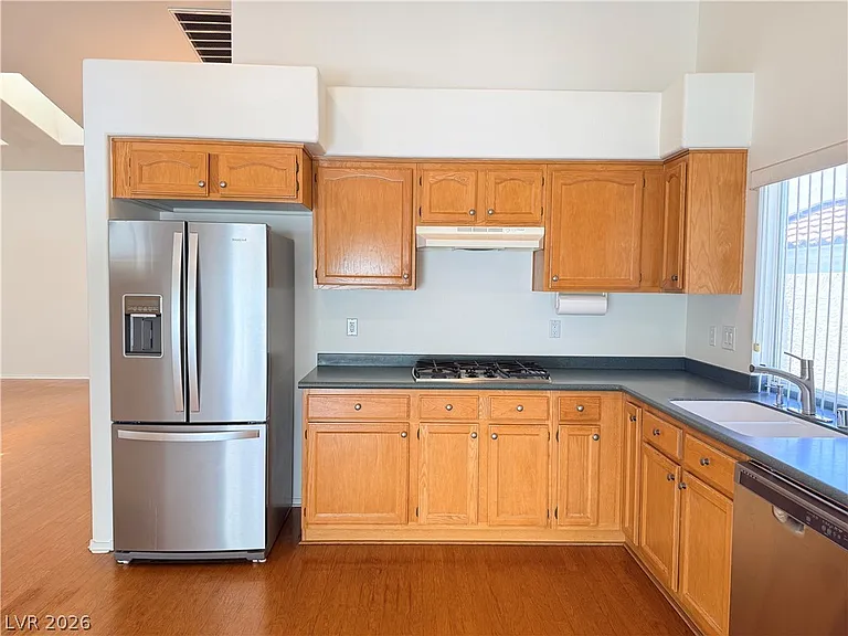 230 Misty Garden St — Photo 8