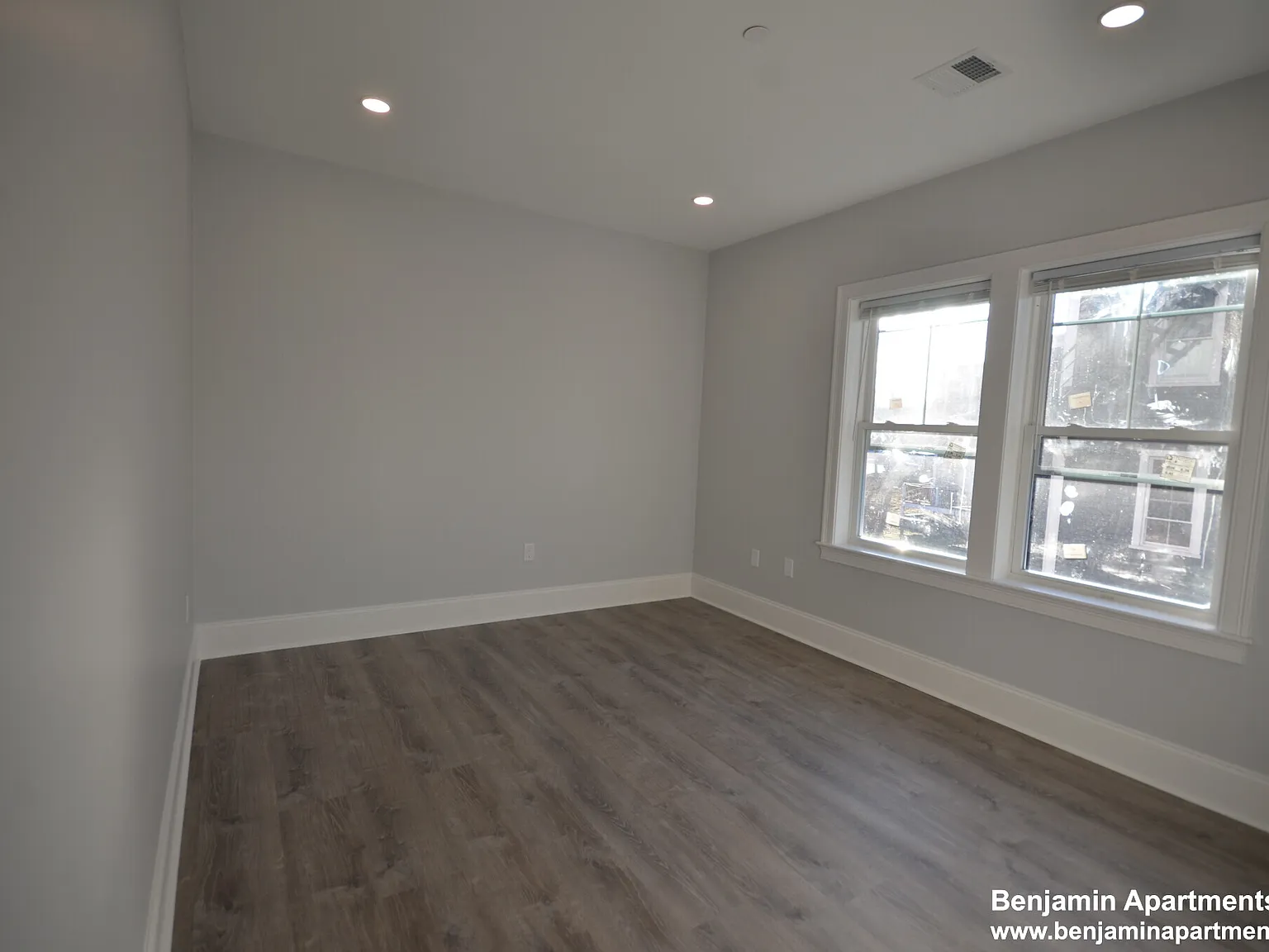 4 bed, $5,000 — Photo 3