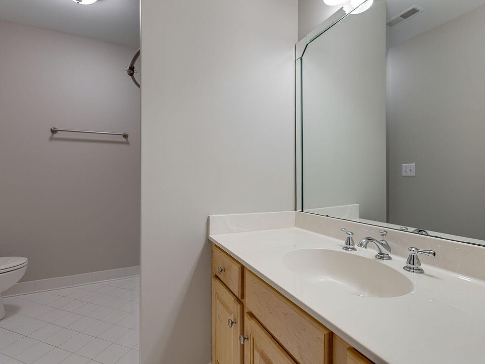 1st image of 1848 Brentwood Pointe Dr