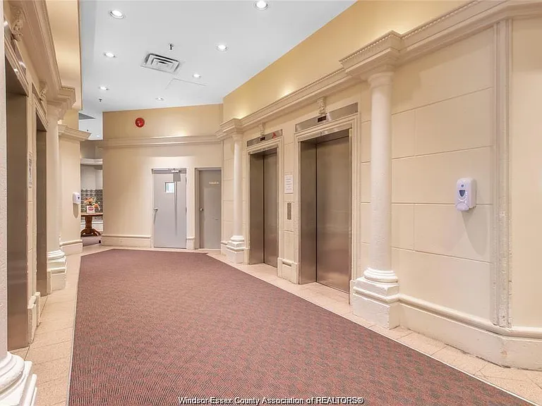 150 Park St W #1505 — Photo 3