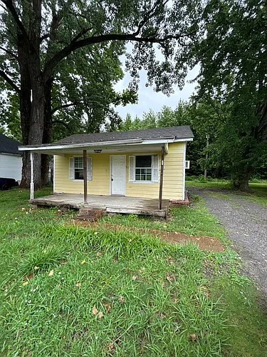 102 Tuxedo Dr Photo 1