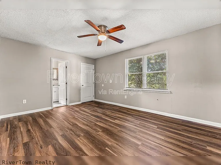 1678 Alta Vista Ave — Photo 9