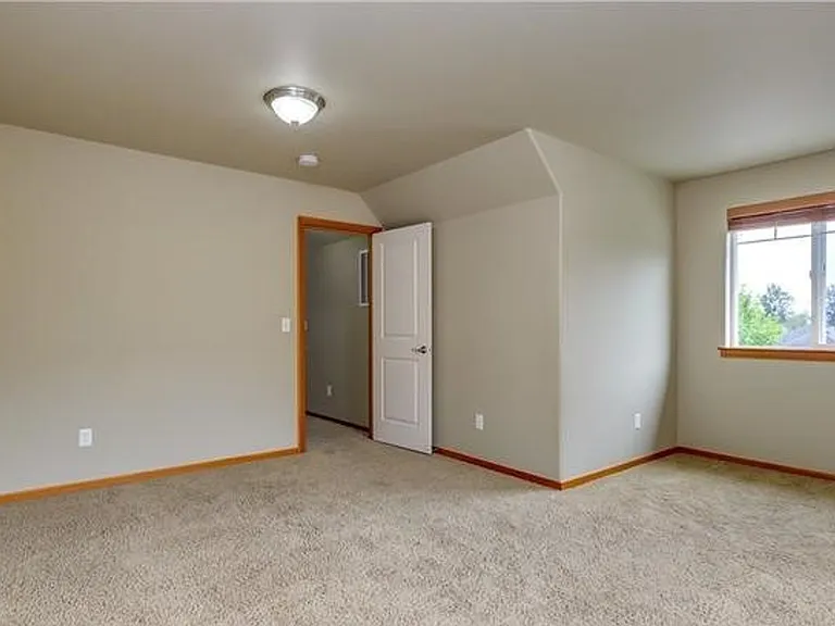 2081 Calico Loop — Photo 18