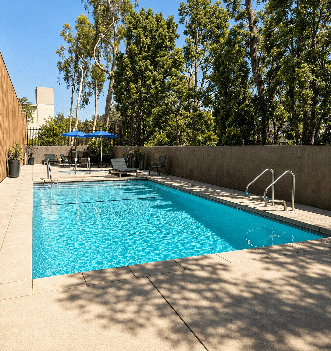 3949 Los Feliz Blvd — Photo 2