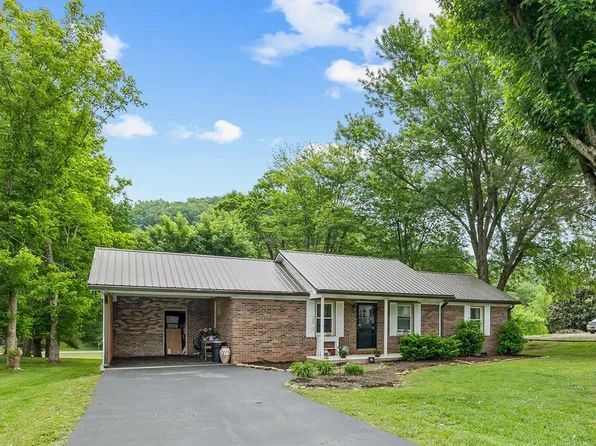 1471 Hialea Dr, Livingston, TN 38570