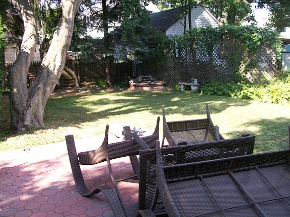 5th image of 55 McLaughlin St