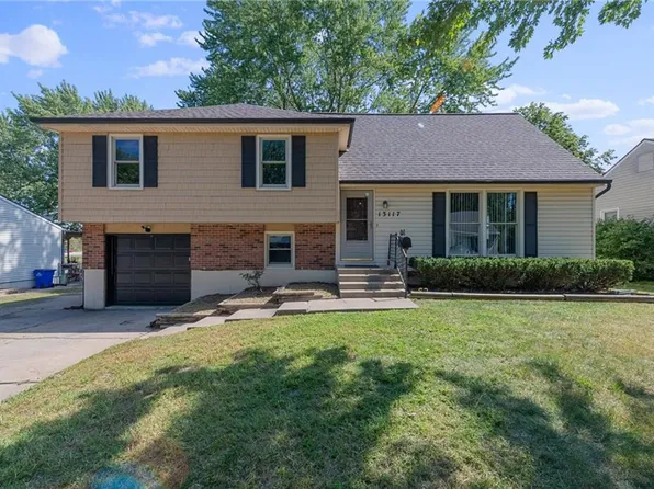 13117 Donnelly Ave, Grandview, MO 64030