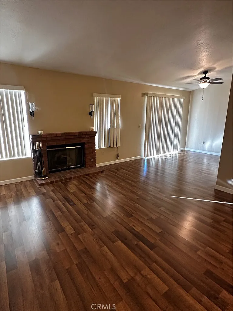 Building Photo - 29267 Summerset Dr