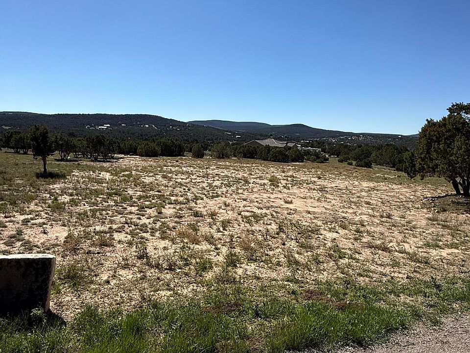 1st image of 6 Sedillo Hill Rd