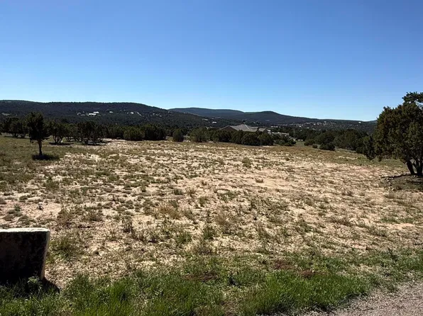 6 Sedillo Hill Rd, Tijeras, NM 87059