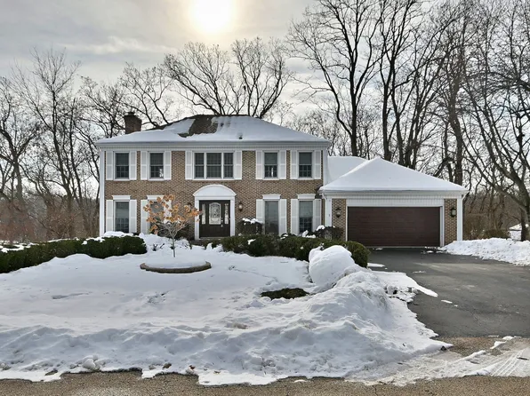 42W439 Sylvan Ln, St Charles, IL 60175