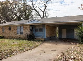 4151 Overton Crossing St, Memphis, TN 38127