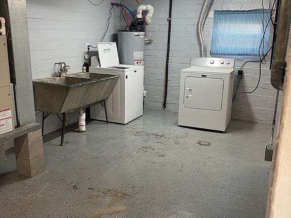 3rd image of 38 Tucker St