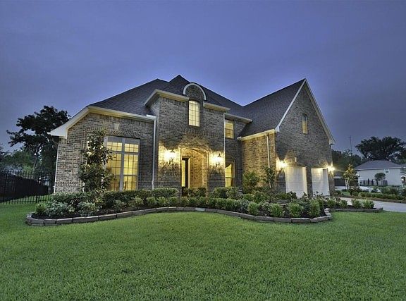 2nd image of 18 Flamingo Island Ct