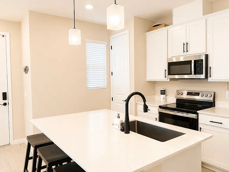1502 Erin Breeze Ln #1502 — Photo 5