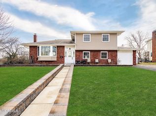 31 Spring Hill Dr, Howell, NJ 07731