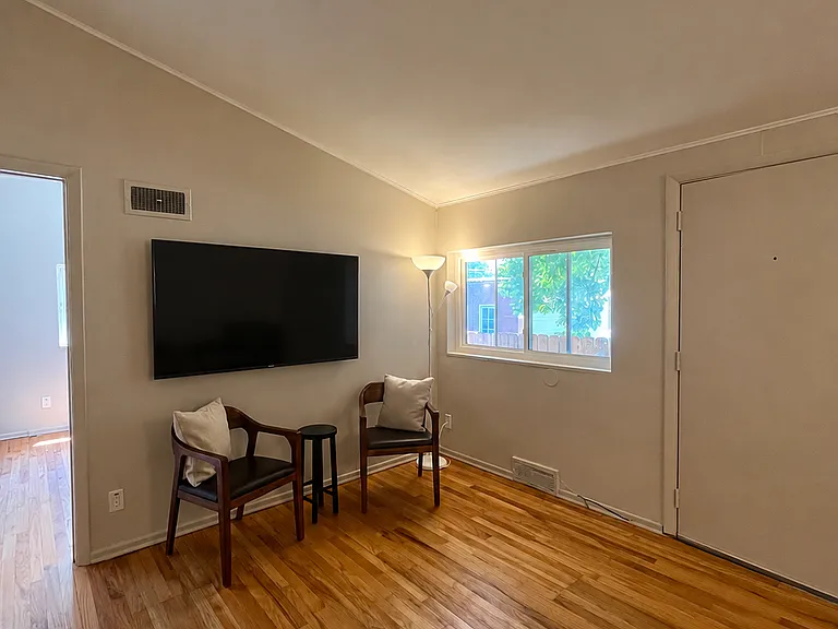 2112-2114 Russell Blvd #2114C — Photo 1