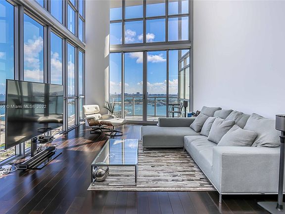 4th image of 1100 Biscayne Blvd Unit 2507