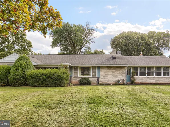 5150 N Sherman Extension St, Manchester, PA 17345
