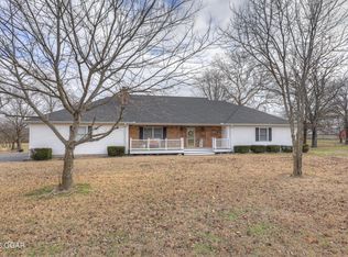 1726 Buena Vista Ave, Carthage, MO 64836