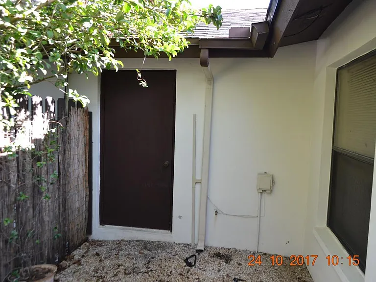 11413 Midfield Way — Photo 1