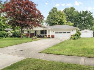 210 6th St, Marysville, MI