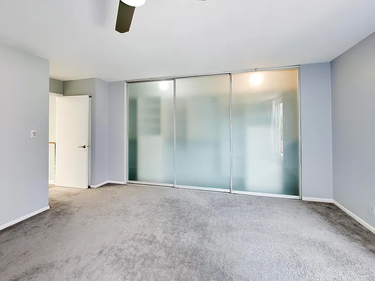171 W Goethe St #B — Photo 25