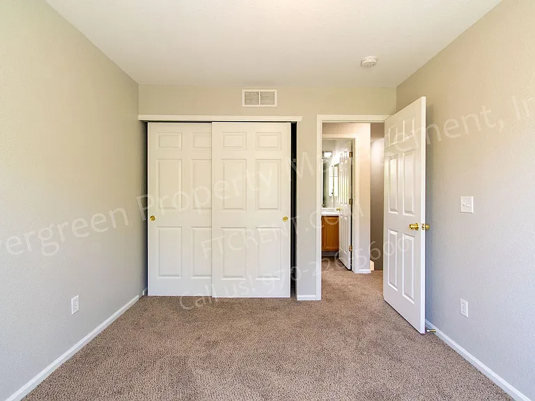 3326 Warren Farm Dr — Photo 12