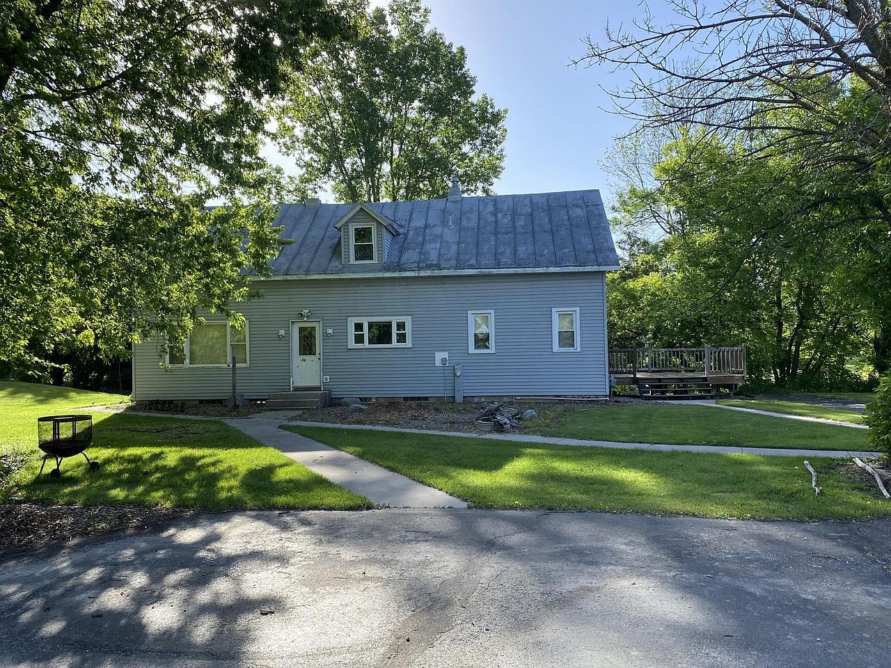 4608 Pierce DRIVE, Manitowoc, WI 54220 | Zillow