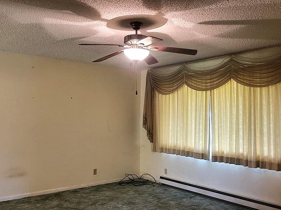 4th image of 2606 Miller Ave