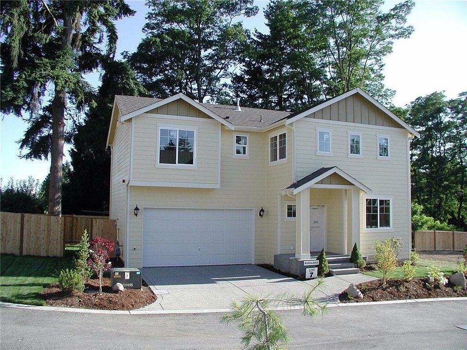 1st image of 2312 202nd St SW
