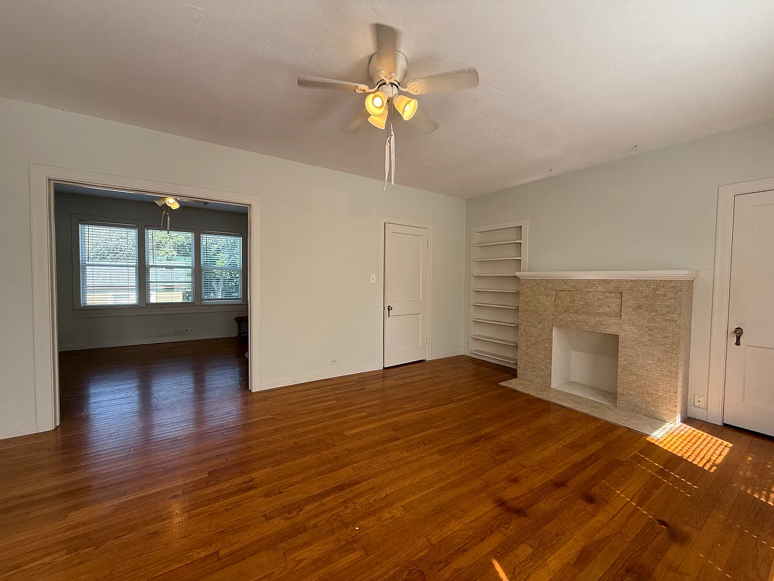 1 bed, 1026 sqft, $1,100 — Photo 2